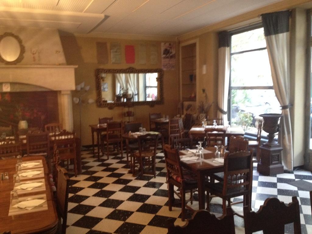 Hotel Restaurant Le Central Châteaurenard Exteriör bild